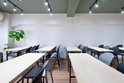 ミリオン会議室新大阪１号店 貸し会議室、セミナールームの室内の写真