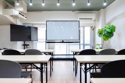 ミリオン会議室新大阪１号店 貸し会議室、セミナールームの室内の写真