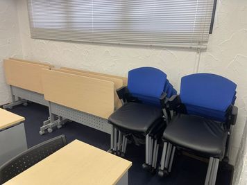 予備机、2名☓5台、導入しました - SMG/四ツ橋・サンワールドビル ＳＭＧ貸し会議室/サンワールドビル2号室の設備の写真