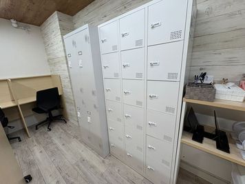 勉強カフェ東大阪瓢箪山スタジオ 勉強カフェ東大阪瓢箪山スタジオの自習や作業専用スペースの室内の写真