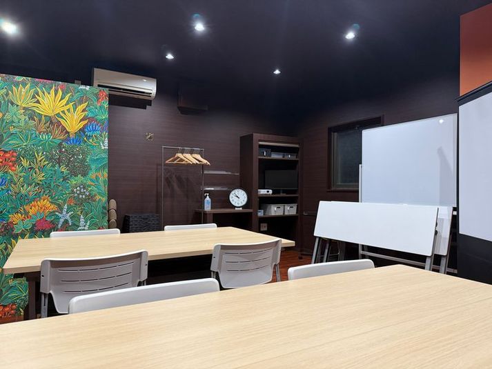 徳島駅すぐの貸し会議室／多目的レンタルスペース - ハコカル 徳島駅前