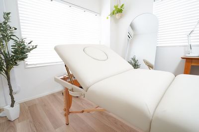 リクライニング - レンタルサロンtreat八王子店 完全個室プライベートサロンの設備の写真