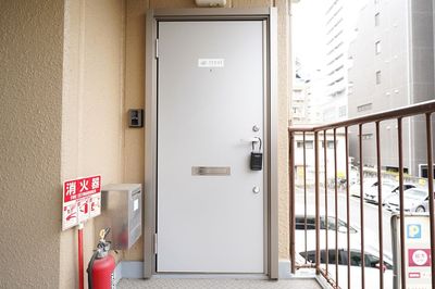 入り口 - レンタルサロンtreat八王子店 完全個室プライベートサロンの入口の写真