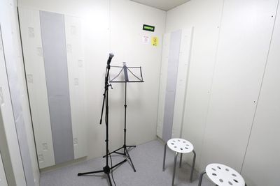 防音室内で演奏や収録可能です - 浦わ防音部屋。 防音室付きレンタルスペースの室内の写真
