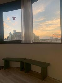 4人掛けのベンチや折り畳みの椅子もございます - レンタルスタジオ　オリオの室内の写真