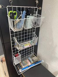 【無料備品40種】基本的な文具の他に、色鉛筆や裁断機、付箋紙なども - 生田駅コワーキングスペース・自習室～ぺんぎんLounge～の室内の写真