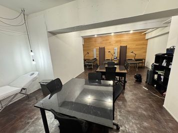 ⭐️プロフェッショナル向け⭐️好立地！新宿にタトゥー利用許諾済みのベッドブース貸しスタジオがOPEN！！ - NTAシェアアートスタジオ