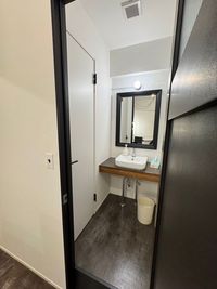 独立洗面所、更衣室 - NTAシェアアートスタジオ NTAアートスタジオの室内の写真