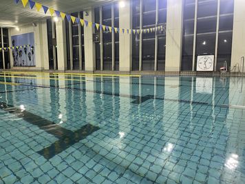 ゴールドジム東陽町スーパーセンター ゴールドジム東陽町スーパーセンター　プール貸切！の室内の写真