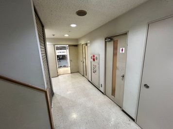 ビル共用部トイレ - Hina STUDIO(ヒナスタジオ)【新宿西口アネックス】 Hina STUDIO（新宿西口アネックス）【Aスタジオ】のその他の写真