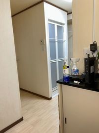 入口よりシャワールームを望む - 水天宮シアタールーム 水天宮2分85インチ液晶🚿シャワー🎬映画鑑賞🏠24Hデートの入口の写真