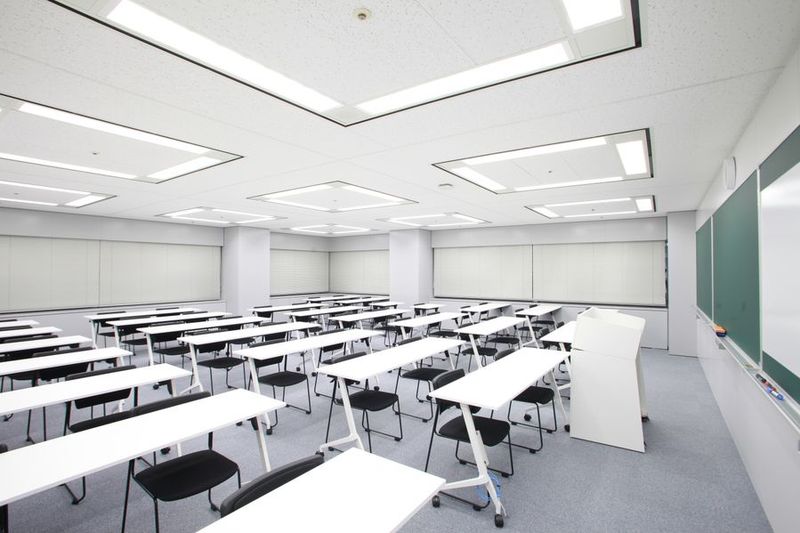 room B - meeting base つどい　新宿