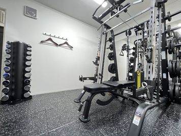 【錦糸町】マルチラックや大型鏡のあるパーソナル向けレンタルジム！　MIYAZAKI GYM錦糸町店ルームB - MIYAZAKI GYM錦糸町店