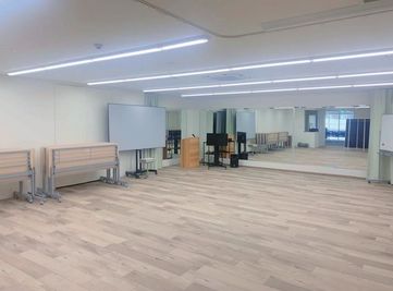 バルコムシェアオフィス バルコムシェアオフィス　セミナースタジオの室内の写真