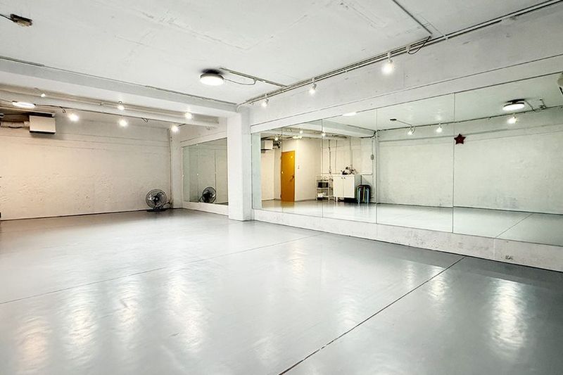 丸太町で撮影ができるレンタルスタジオ - 京都レンタルスタジオStar丸太町店