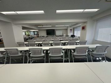 会議室、教室、交流会等 「東大前」教室、交流会、会議室等の室内の写真
