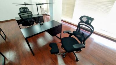 リクライニング可能チェアー - センゴクベースの設備の写真