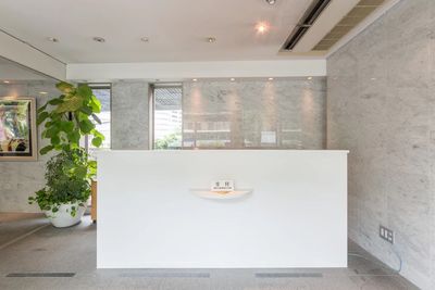 何か御座いましたらお気軽に受付までお申し付け下さいませ。 - アスパ日本橋オフィス アスパ日本橋オフィス　～C会議室～のその他の写真