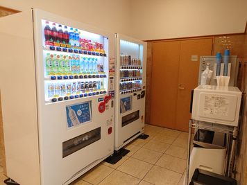 自動販売機 - 東横INN新潟駅前 シングルの設備の写真