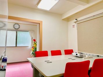 ＜写話室赤坂＞【値下げしました✨】赤坂駅徒歩1分🚃完全個室✨Wi-Fi📶プロジェクタ🎥背景布/三脚/リングライト - 【写話室赤坂】