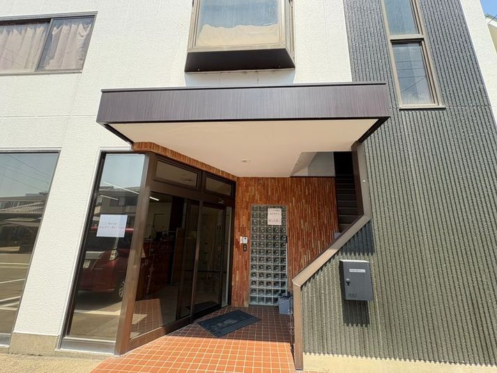 岐阜市　約20畳の広々スペース＆キッチン付きレンタルスペース - エムズコーポレーションビル３F