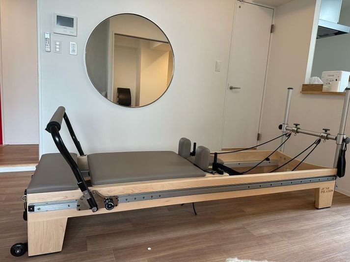 アニュピラティススタジオ - アニュピラティススタジオ