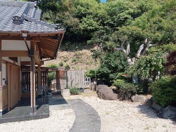 お庭でBBQも可能！ - 海光る町の民泊やぎみちの家 レンタルスペース（キッチン付き）の外観の写真