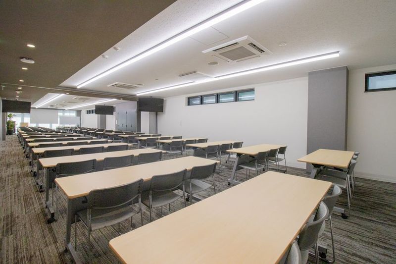 ふれあい貸し会議室 Prem トヨタレンタリース博多駅前A+B - ふれあい貸し会議室 博多トヨタレンタリース