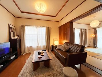 1日6500円〜｜24H利用可能・ペットOK・撮影ライト付｜昭和風スペース - ハウススタジオ猪子石