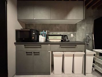 727_SpemoLOUNGE新橋の室内の写真