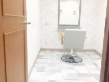 美容業、理容業、ネイル、マツエク、アートメイク、整体、エステ、、、、 - Zeroth  Sense 面貸し♪   フリーランス募集中♪   備品貸出無料★の室内の写真