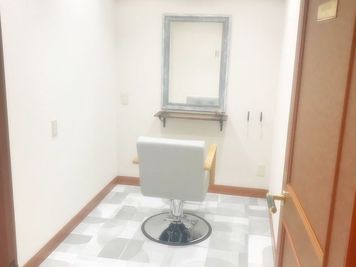 美容、理容、アイリスト、ネイリスト、アートメイク、整体、エステ、、、 - Zeroth  Sense 面貸し♪   フリーランス募集中♪   備品貸出無料★の室内の写真
