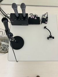 マイク等 - レンタルスペース尼崎北 100名着席の大型レンタルスペース！鏡設置で多目的使用可能！の設備の写真