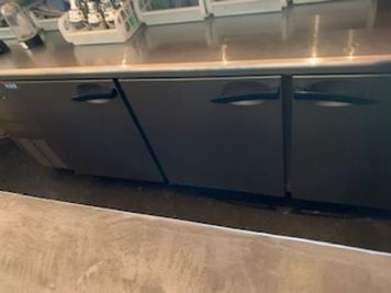 ホステルイルファーロ久留米 🎉オシャレなカフェ空間のレンタルスペースの室内の写真