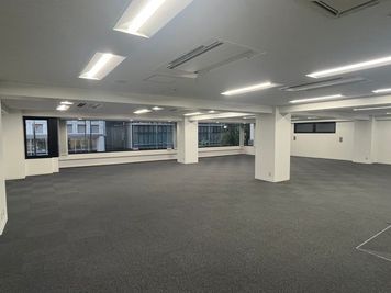 BasisPoint 新橋銀座口店 新橋駅徒歩1分！215㎡の広々シンプル貸しスペース・スタジオの室内の写真