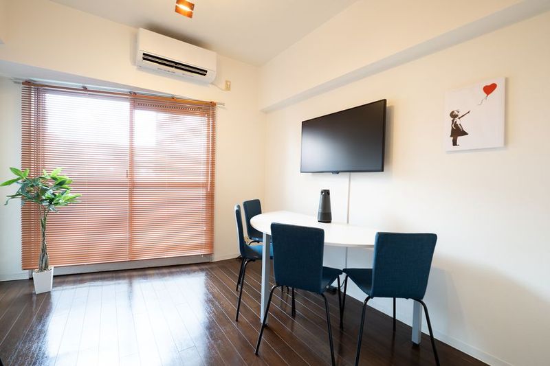 パレット貸し会議室　半円机　会議用３６０度カメラ - パレット貸し会議室名古屋店