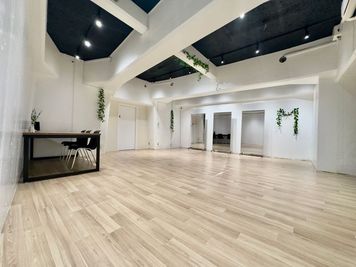 【B－202】 大音量・24時間利用OK！ダンス・楽器練習・配信・リハーサル・フィットネス最適！ - 【軍艦スタジオB】新宿・歌舞伎町・駅近1分・職安通り