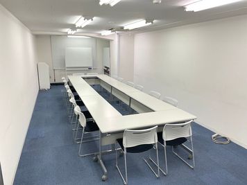 【秋葉原7分/浅草橋4分】着席16名・34㎡の会議・商談・役員会向けの会議室　高速Wi-Fi/ホワイトボード完備 - レンタルスペース 　パズル浅草橋