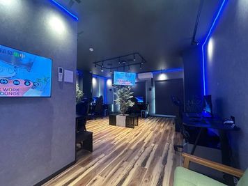 10人収容可◎お部屋全体貸し切り - SHARE BLUE一宮 【PLAY SPACE】お部屋貸し切りの室内の写真