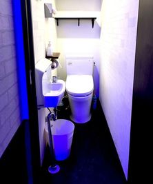 カフェ＆バー✴︎キラリア 新宿 バー 貸切 飲み会 オフ会 撮影 パーティー イベントの設備の写真