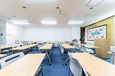 内装写真／スクール（デフォルト） - 東京会議室 五反田CC 東京会議室五反田カンファレンスセンターの室内の写真