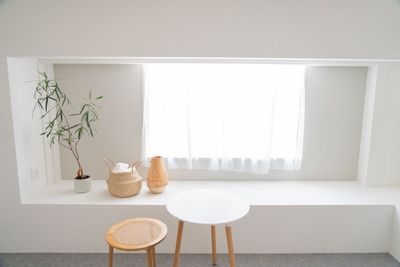 【スタジオI】ホワイトとアクセントのグレーに囲まれたスタイリッシュな空間 - studio ideal