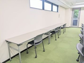 仙台松井ビル 7階会議室の室内の写真