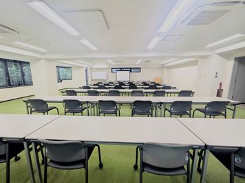 仙台松井ビル 7階会議室の室内の写真