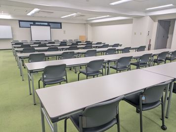 仙台松井ビル 7階会議室の室内の写真