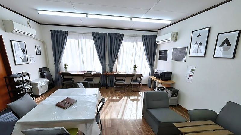 HSビル・ワーキングスペース - ハッピースクールビル