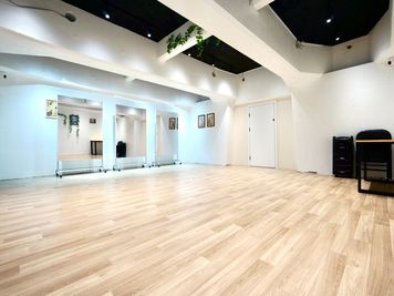 【B－201】 大音量・24時間利用OK！ダンス・楽器練習・配信・リハーサル・フィットネス最適！ - 【軍艦スタジオB】新宿・歌舞伎町・駅近1分・職安通り