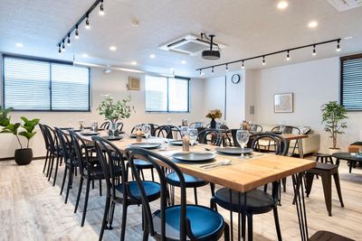 四谷三丁目駅30秒🚃最大35名着席🎉大型スクリーン🎬映画・ボードゲーム♬おしゃれなケータリング♪ - Aivicスペース四谷三丁目