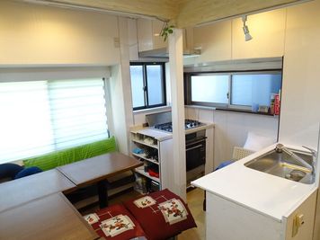 レンタルスペース　光が丘 ガスコンロ　調理器具 食器が充実 レンタルスペースの室内の写真