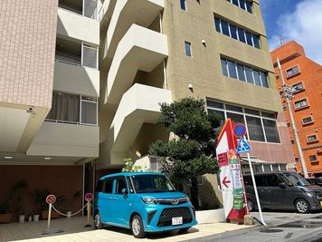 みんなの貸会議室　那覇東町店別館 東町別館701会議室[定員84+予備椅子]の外観の写真